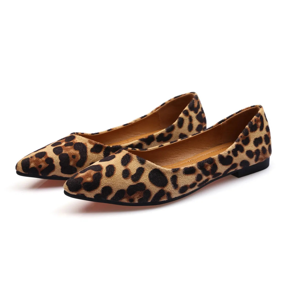 Stilvolle und leichte spitze Ballerinas mit Leopardenmuster