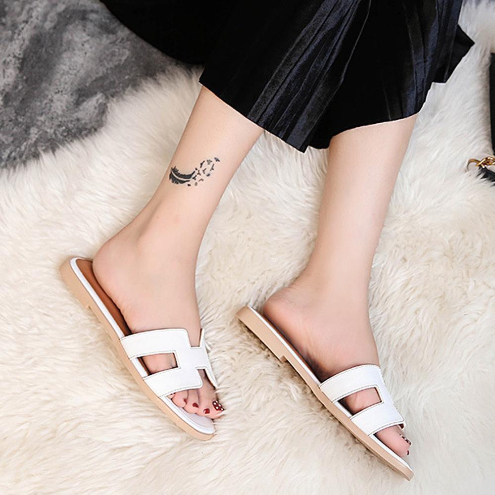 Klassische flache Sandalen | Tragen Sie sie mit Eleganz und Stil