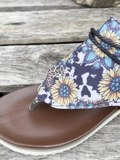 Flip-Flops mit Sonnenblumen Leopard Print und Batik-Muster