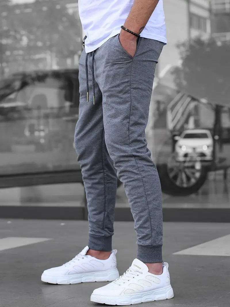 Atmungsaktive Jogginghose aus Polyester-Elasthan-Mischgewebe mit Taschen für alle Jahreszeiten