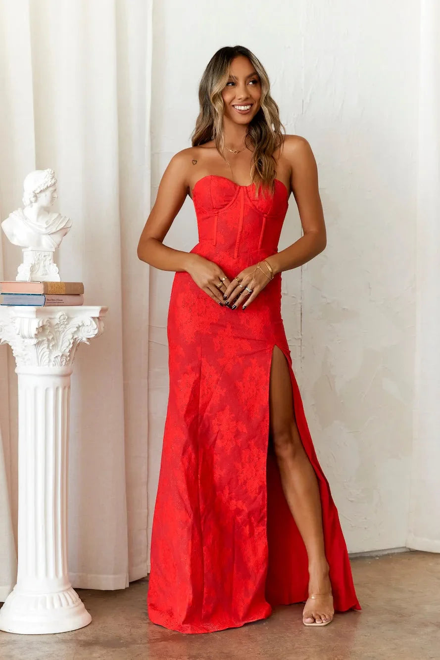 Rotes Trägerloses Damen Ballkleid | Maxi